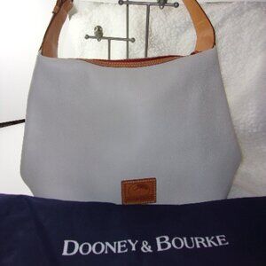 E-153 DOONEY & BOURKE "PATTERSON PAIGE" WHITE PEBBLE LEATHER HOBO BAG